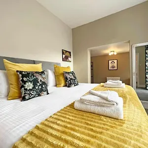apt-2-bed-victorian-elegance.hotelsin-chester.com/